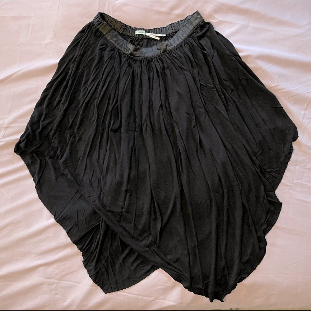 Kimchi Blue medium black multi-length skirt